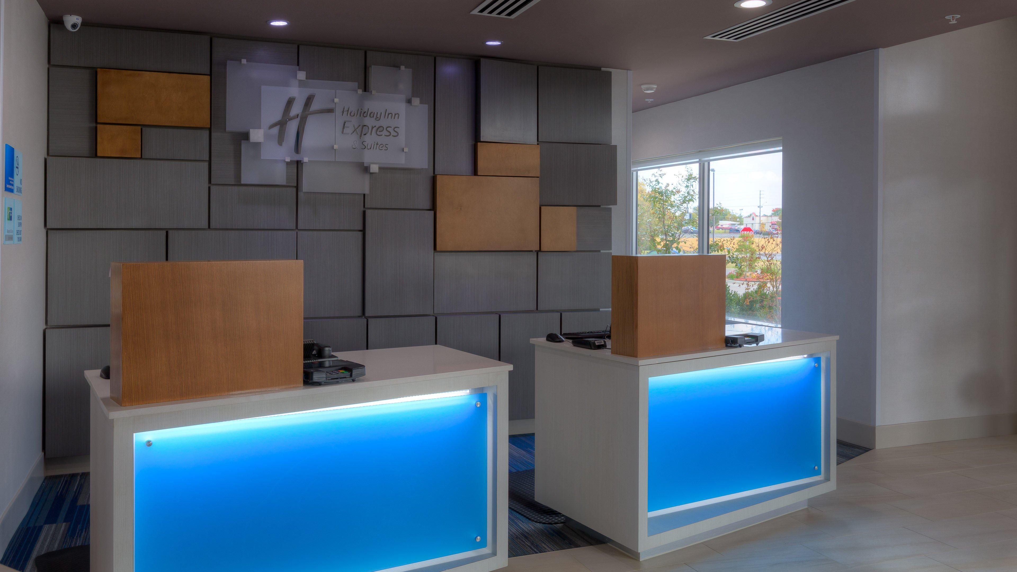 Holiday Inn Express & Suites Tulsa Midtown By Ihg Bagian luar foto