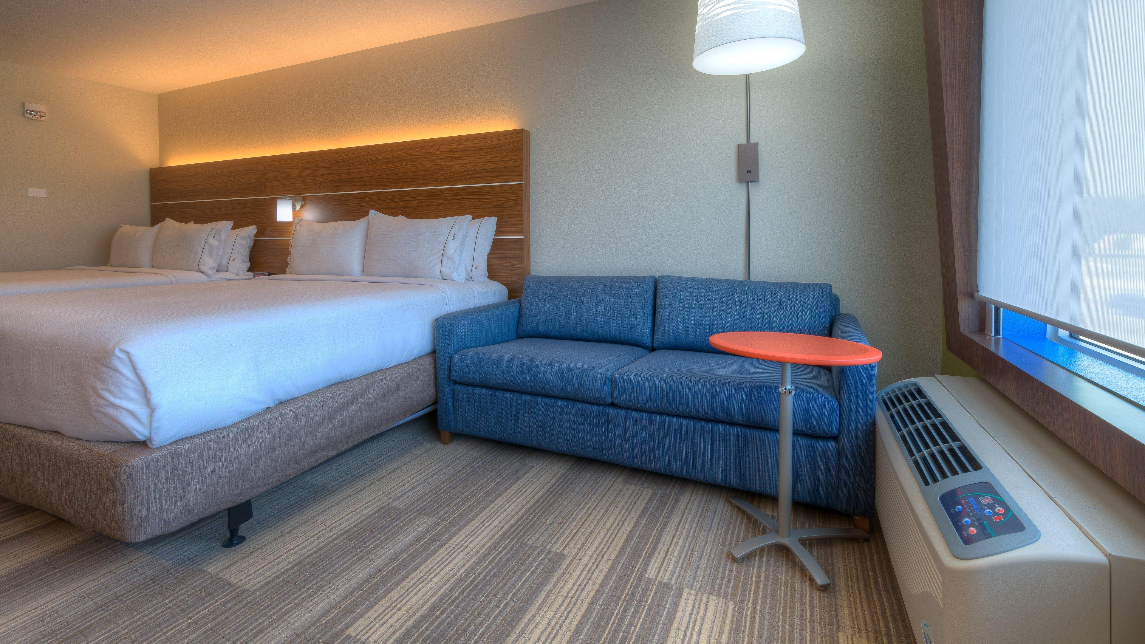 Holiday Inn Express & Suites Tulsa Midtown By Ihg Bagian luar foto