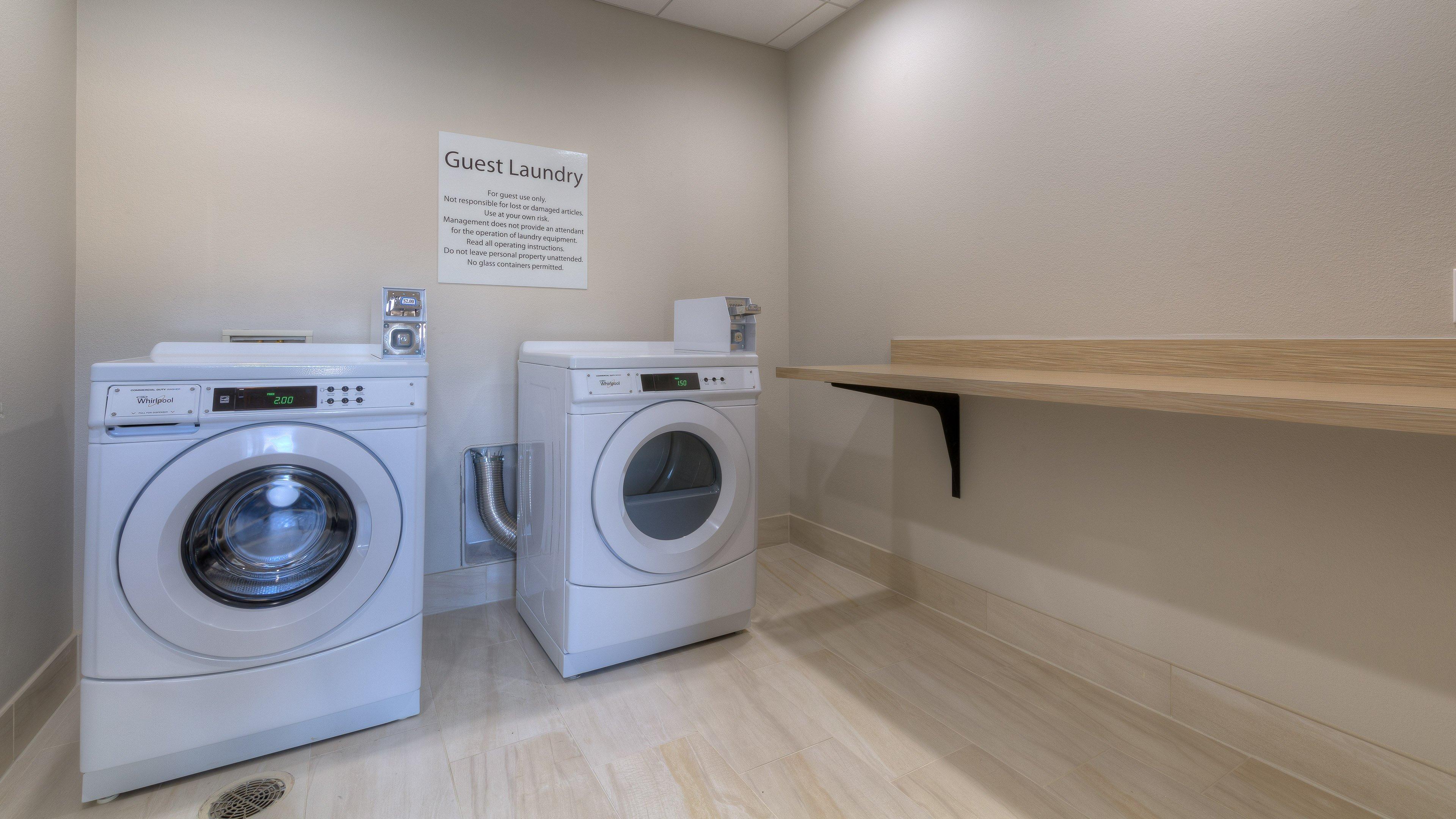 Holiday Inn Express & Suites Tulsa Midtown By Ihg Bagian luar foto